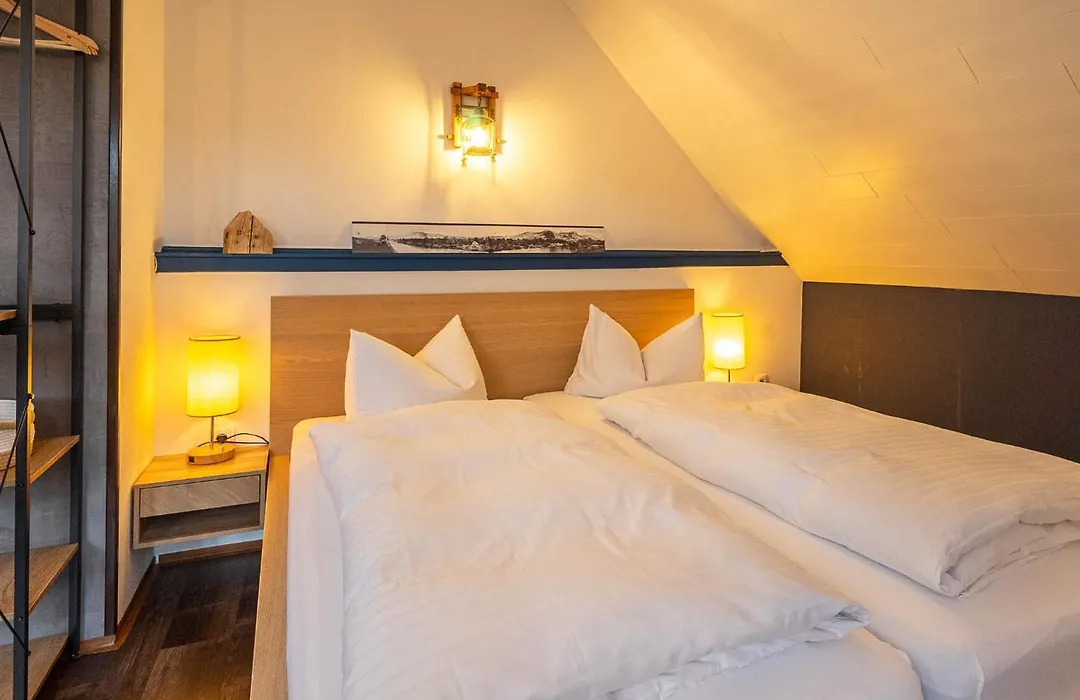 Pension Zur Neuenburg-1